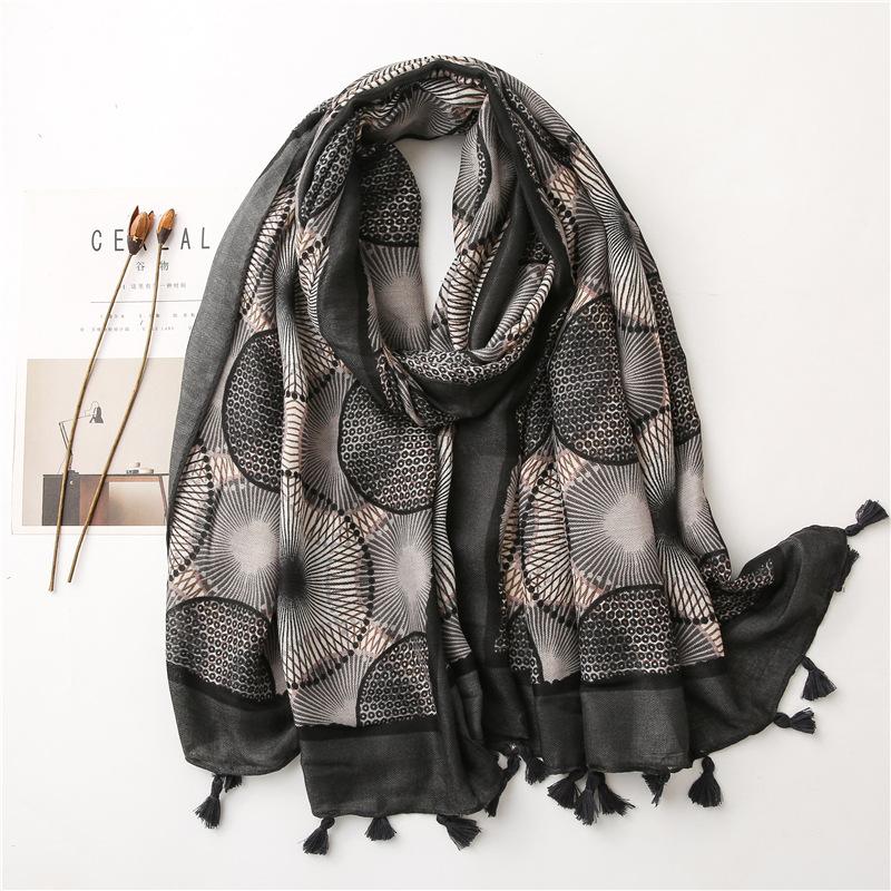 

Scarves 2021 Design Brand Silk Summer Women Shawls And Wraps Foulard Femme Beach Towel Circle Print Hijabs Scarfs
