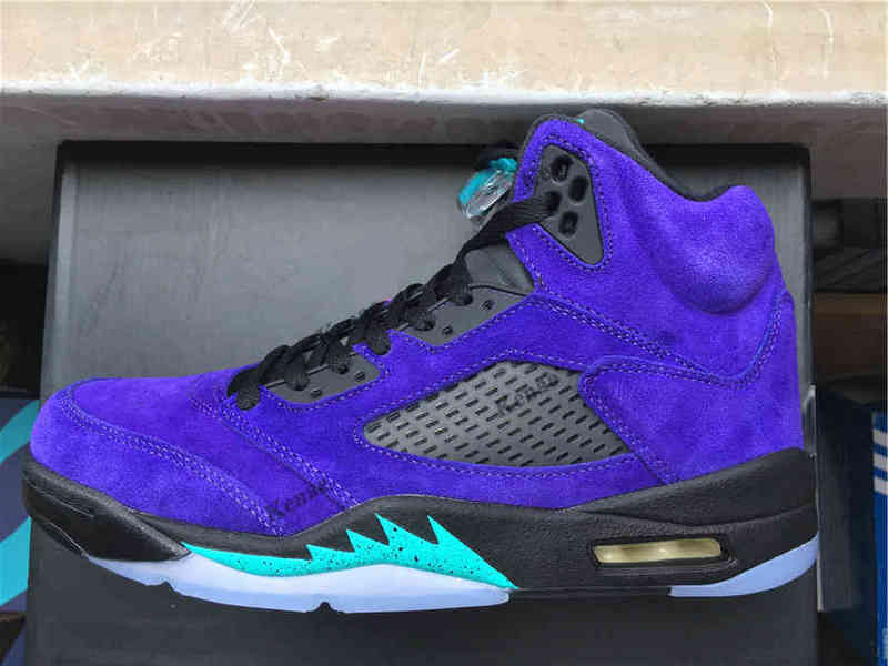 

Alternate Grape Basketball Shoes 5s Black Purple Jumpman 5 sneakers, White;red