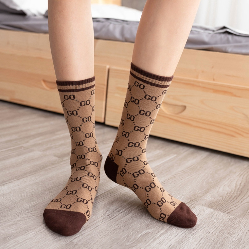 

High quality Hip Hop Harajuku Style men's socks Unisex Breathable Cotton Geometric Checkered Long Tube Woman Skateboard Socks