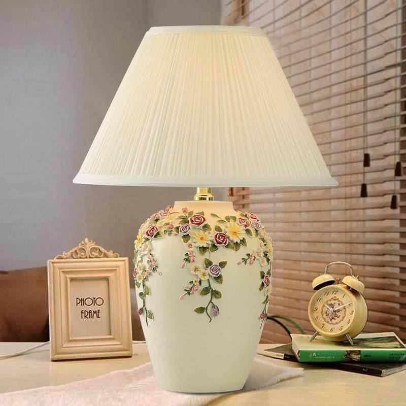 

Nordic Led Table Lamp Hotel Room Decoration Home Deco Warm Light Hand Glued Petals Lamps for Living Room Table Night Stand