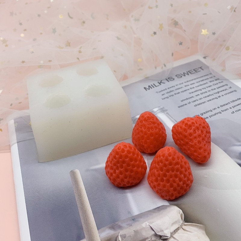 

4 Holes Strawberries Shape Baking Moulds Silicone Mold Strawberry Pink 1221507