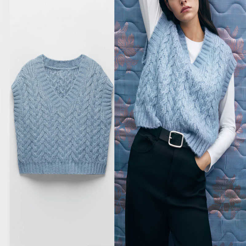 

ZA Blue Cable Knit Vest Sweater Women V Neck Loose Winter Knitted Top Female Fashion Streetwear Vintage Sweaters 210602