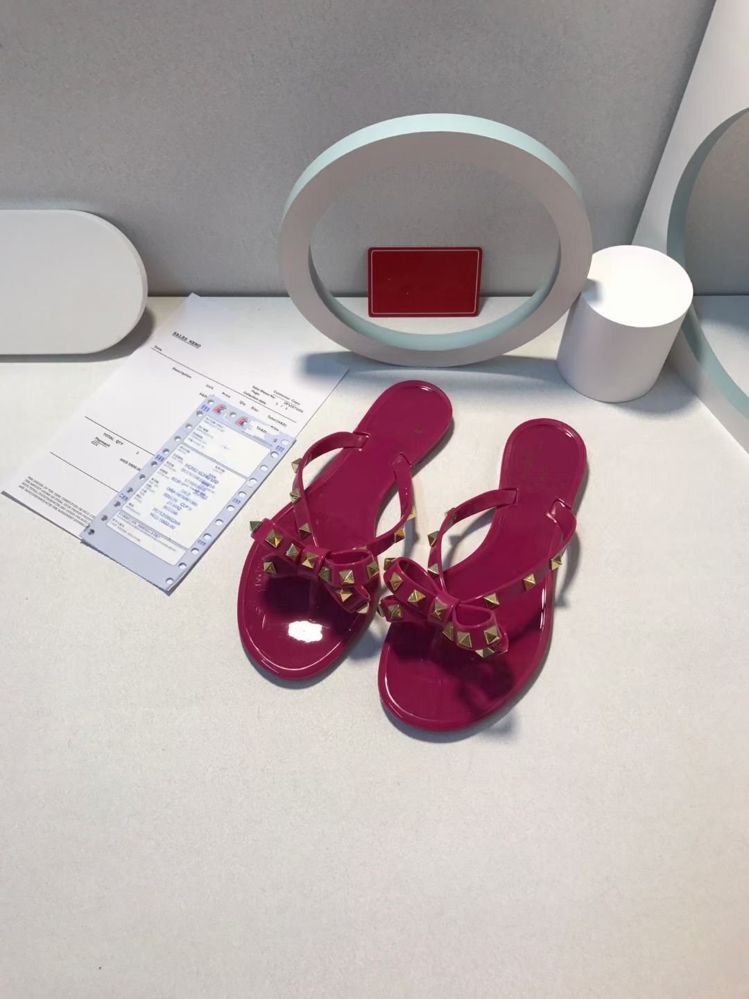 

Luxury designer sandals Summer slippers Cool Beach Rivets big bow flat Brand jelly slipper girls size 35-40 mkjjj002