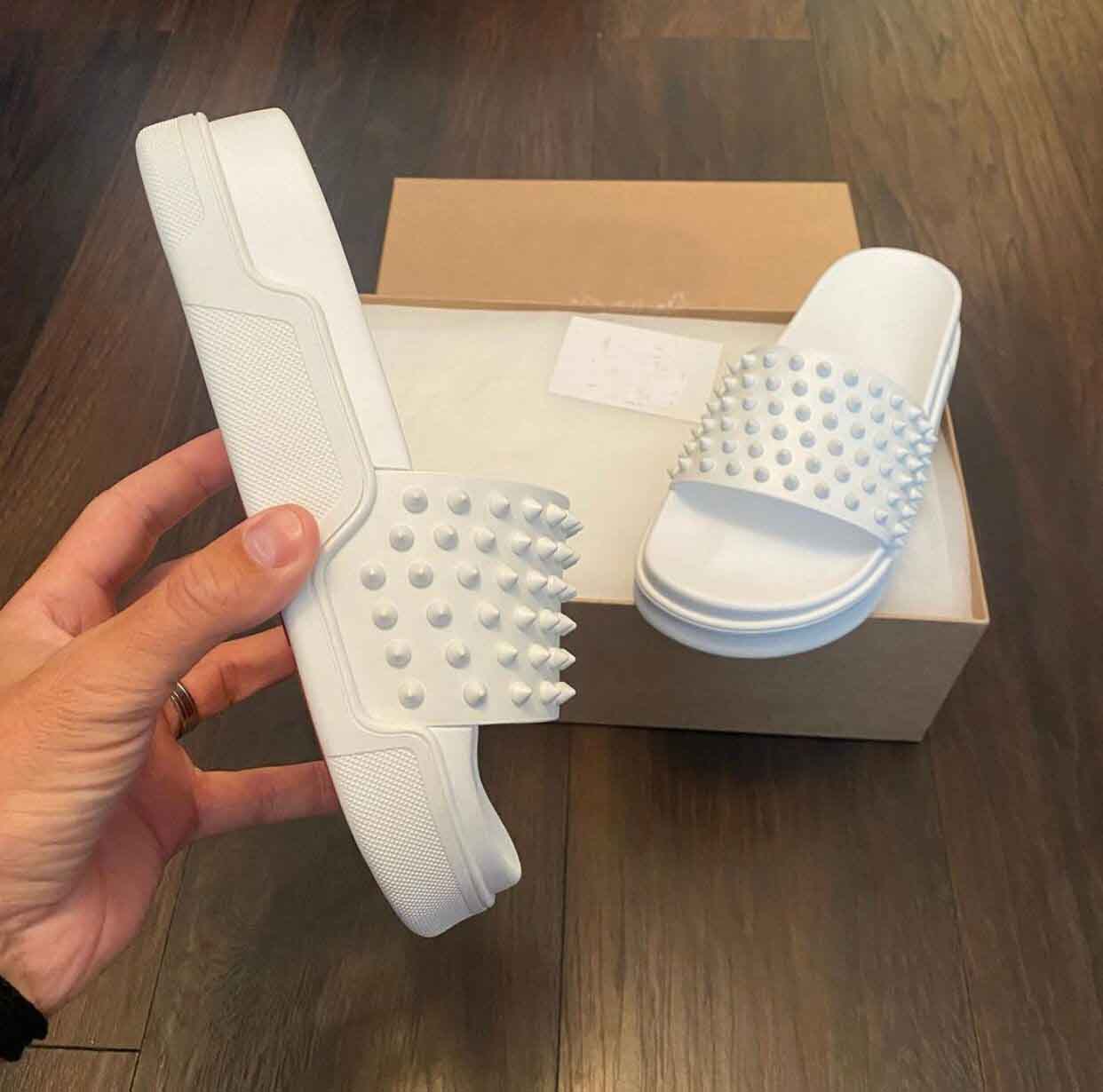 

Summer Fashion Men Slides Sandal Nice Red Bottom Pool Fun Flat Beach Boy Studs Flip Flops Slippers With Spike SandalS EU 38-47