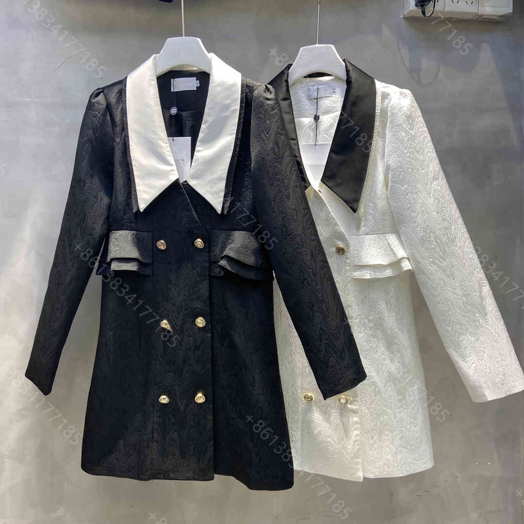 

Classic design women cc lapel coat windbreaker double-c logo embossed high-end brand winter midi coats jackets long-sleeved casual womens designer clothes