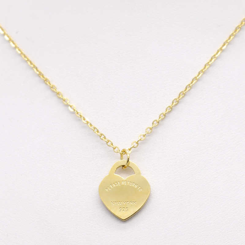 

Stainless steel Heart Necklace t family neck chain short female jewelry 18K Gold steel single Peach Heart Necklace
