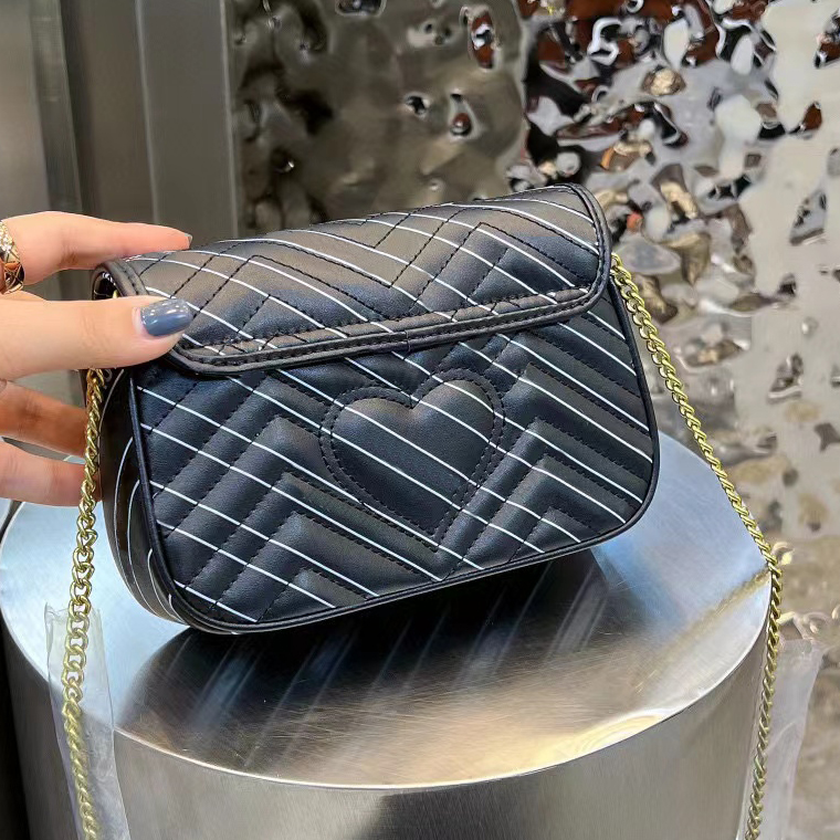

Love heart bag marmont bags Joint model crossbody shoulder handbags High Luxurys Designers Quality Clutch Bags chains letter wallet handbag pinrting purse Artwork, No bags