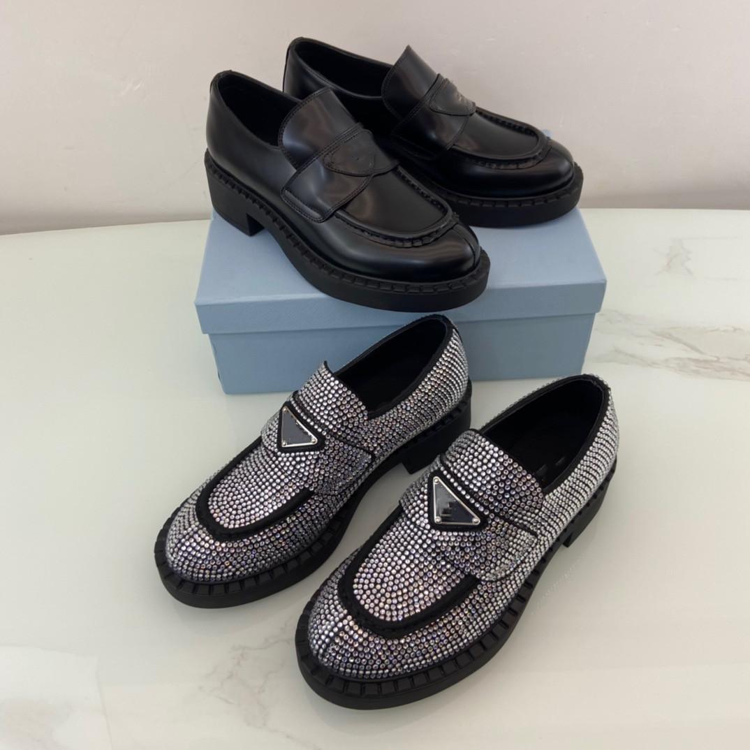 

Mocassini in raso con cristalli 2022 dress shoes are full of diamonds bling crystal shoes sequined suede with imitation crystals and sequins, Box