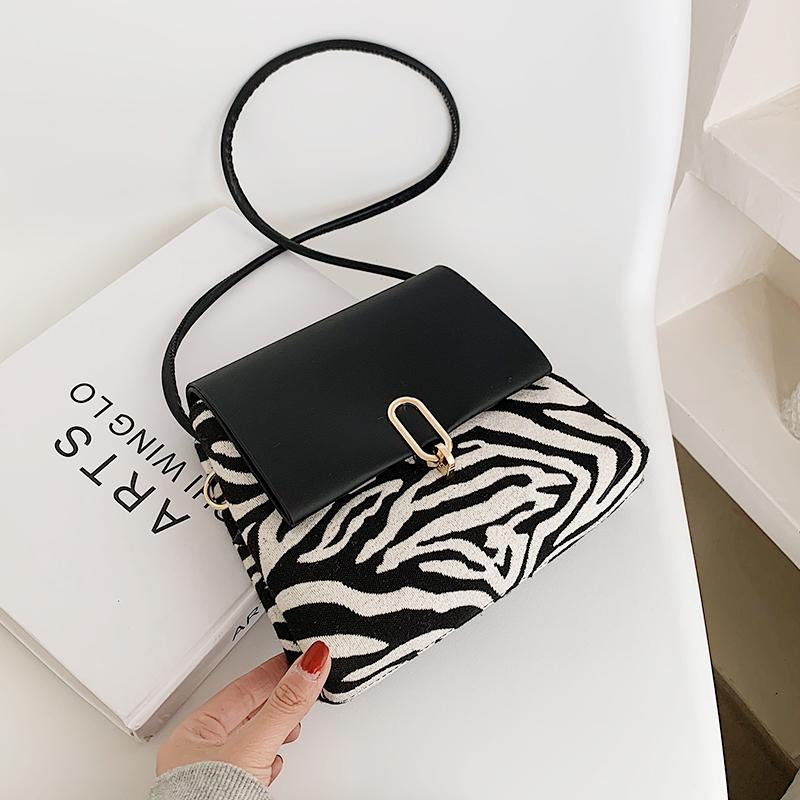 

VeryMe Zebra Printed Leather Crossbody Bag Quality Simple Small Flap Pack 2021 Trend Women's Shoulder Handbag Hot Sale Sac Femme, Black