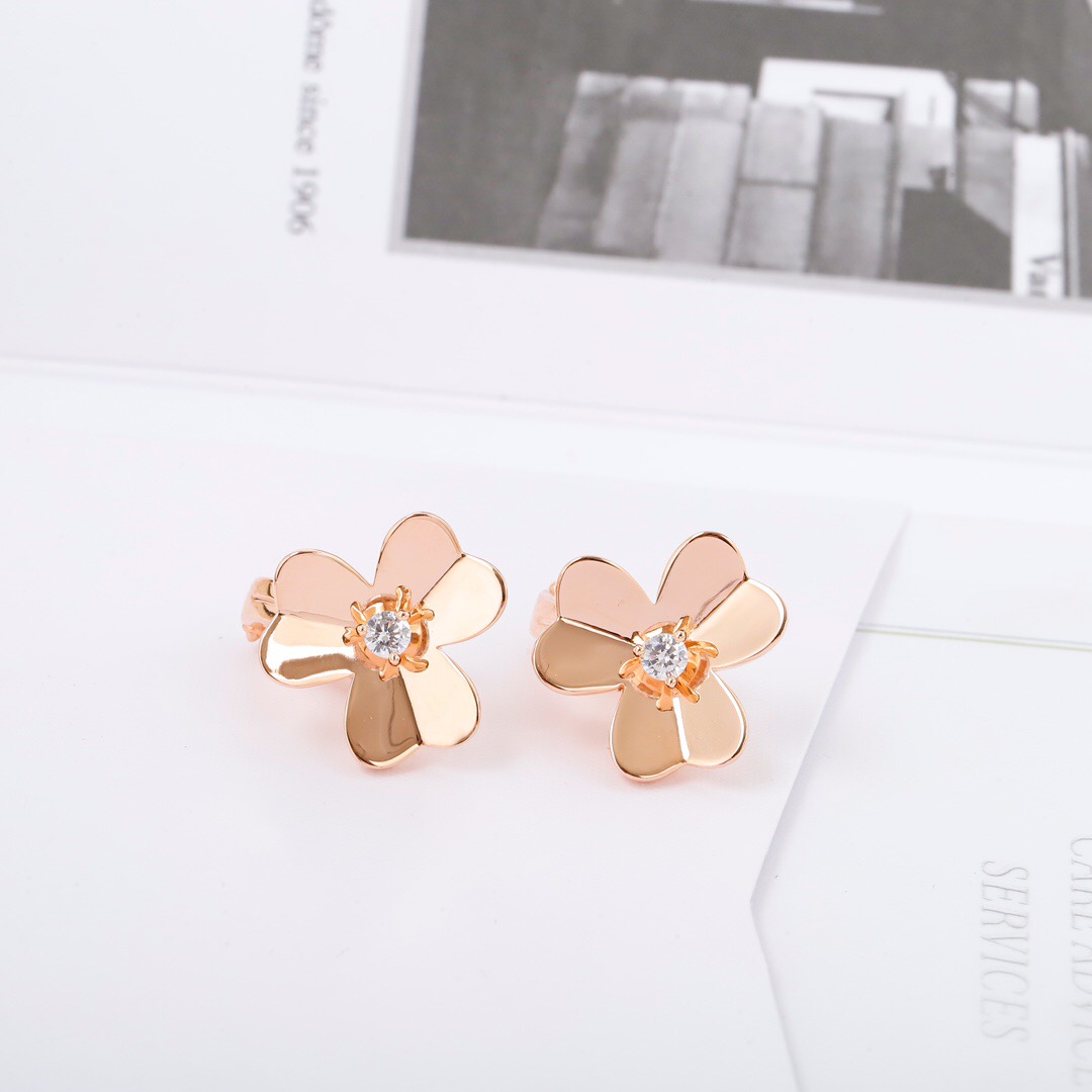

S925 silver charm clip earring with Flowers and one diamond for wonen wedding jewelry gift have box WEB 144