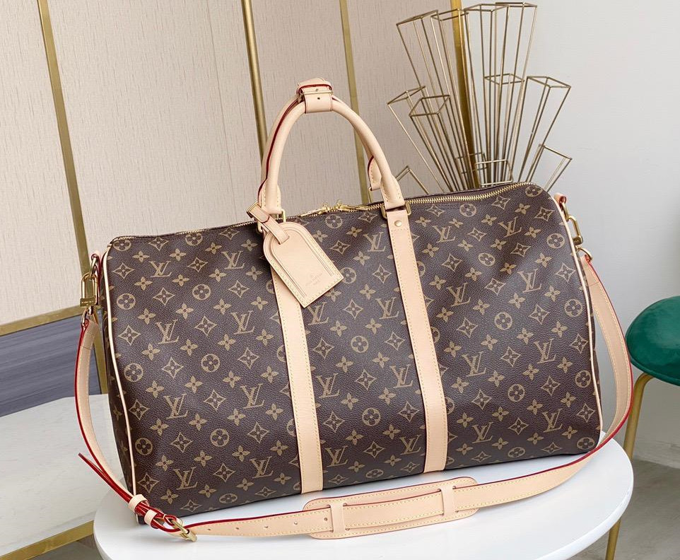 

LVLOUISVITTON bagVUTTON Man Travel Bag Large capacity sport bag Designer Handbag DUFFLE Mens Duffel Backpack Outdoor Luggage Bag AAA +, Excess freight