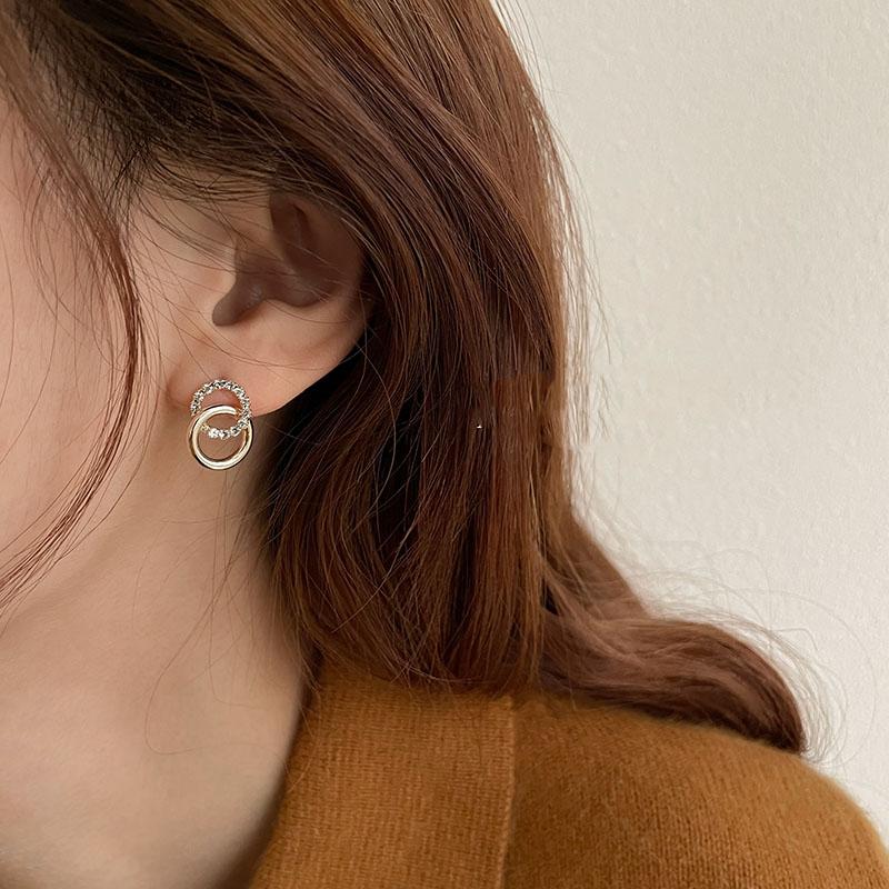 

Hoop & Huggie Women's Earrings Korean Crystal Drop For Women Statement Geometric Round Gold Earring 2021 Fashion Trend Female Jewelry