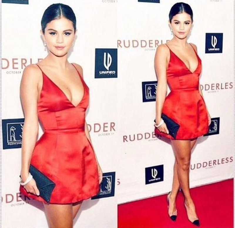 

2021 New Hot Short Prom Es Sexy Spaghetti Straps Backless Simple Red Carpet Celebrity Cocktail Party Gown X9dx