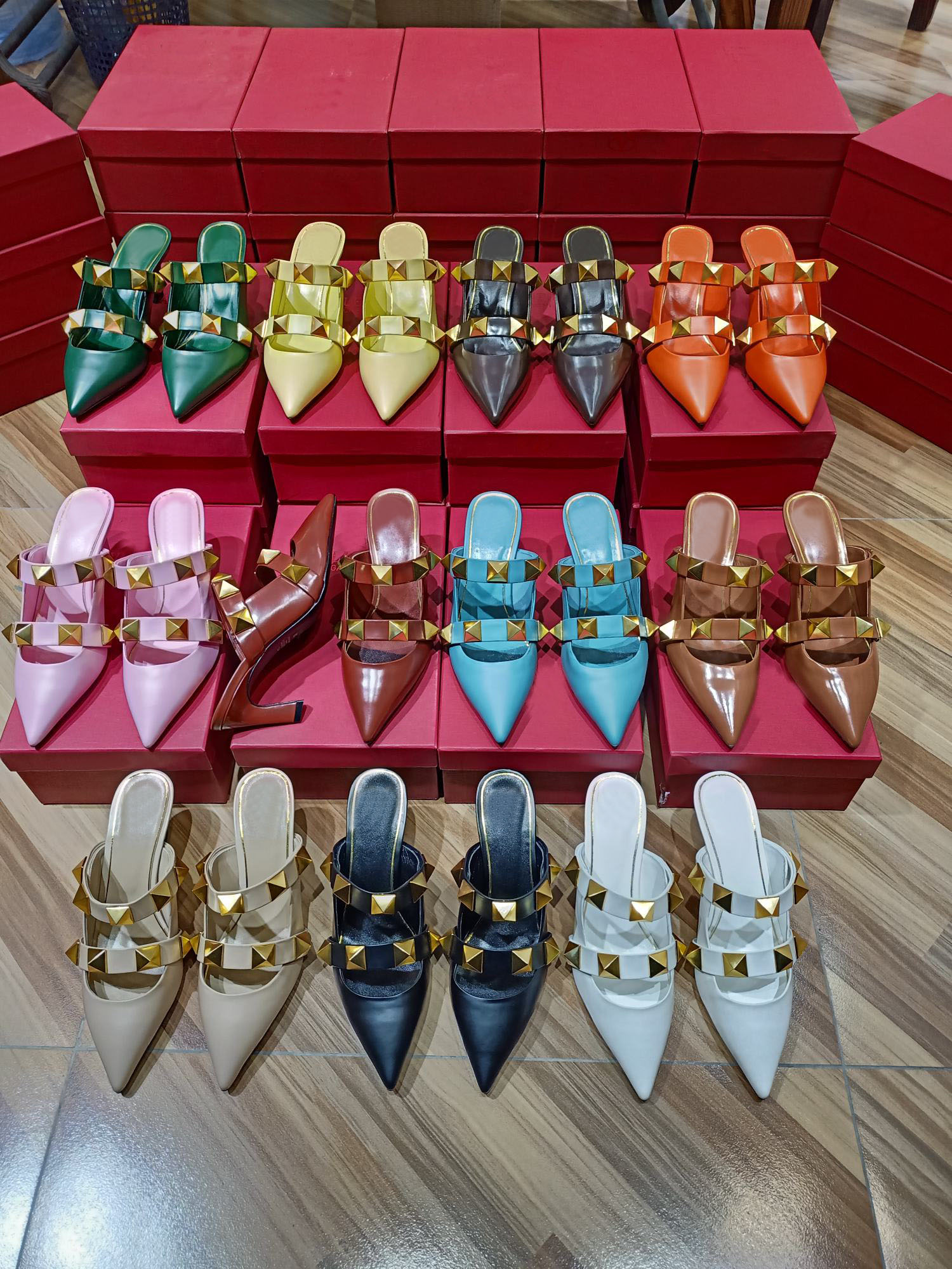 

Top brand high quality womens Baotou slippers designer fashion platform anti slip spring and summer new thin heels rivet head half pointed womens sandals luxury, Colour 10