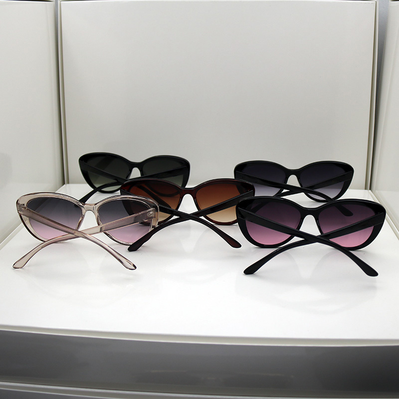 

The new fashion sunglasses europe and america trend same paragraph sunglasses street ocean man woman uv400 piece sunglasses wholesale 3