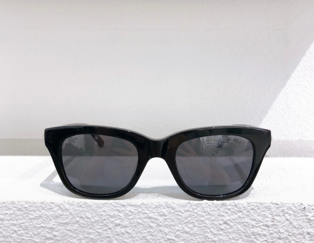 

Shiny Black Grey Sunglasses 0237 Snowdon Fashion Sun Glasses UV400 Protection Eyewear with box