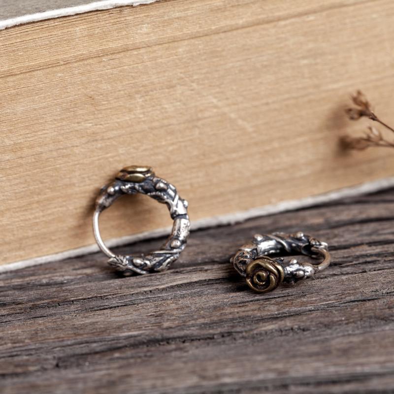 

Hoop & Huggie 925 Sterling Silver Rocker Biker Rose SINGLE Earring A1958