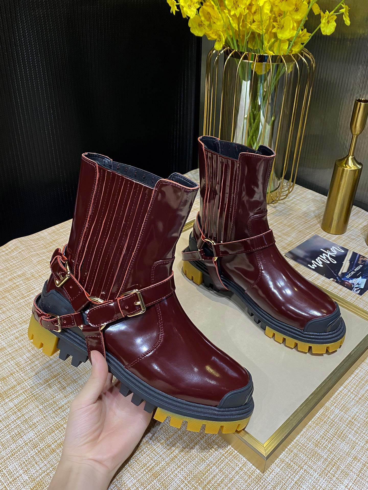 

Top designer luxury leather ankle boots with belt and thick soles high quality DG lover size 36-46, Black