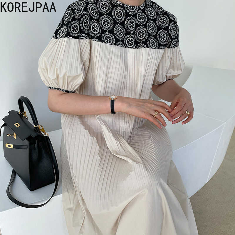 

Korejpaa Women Dress Summer Korean Fashion Elegant Retro O Neck Embroidered Flower Stitching Loose Casual Pleated Dresses 210526, Photo color