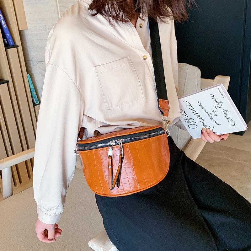 

Fashion Saddle Bags Luxury Designer Handbags Solid Color Shoulder Bags Small Pu Leather Crossbody for Women 2021 Spring, Black