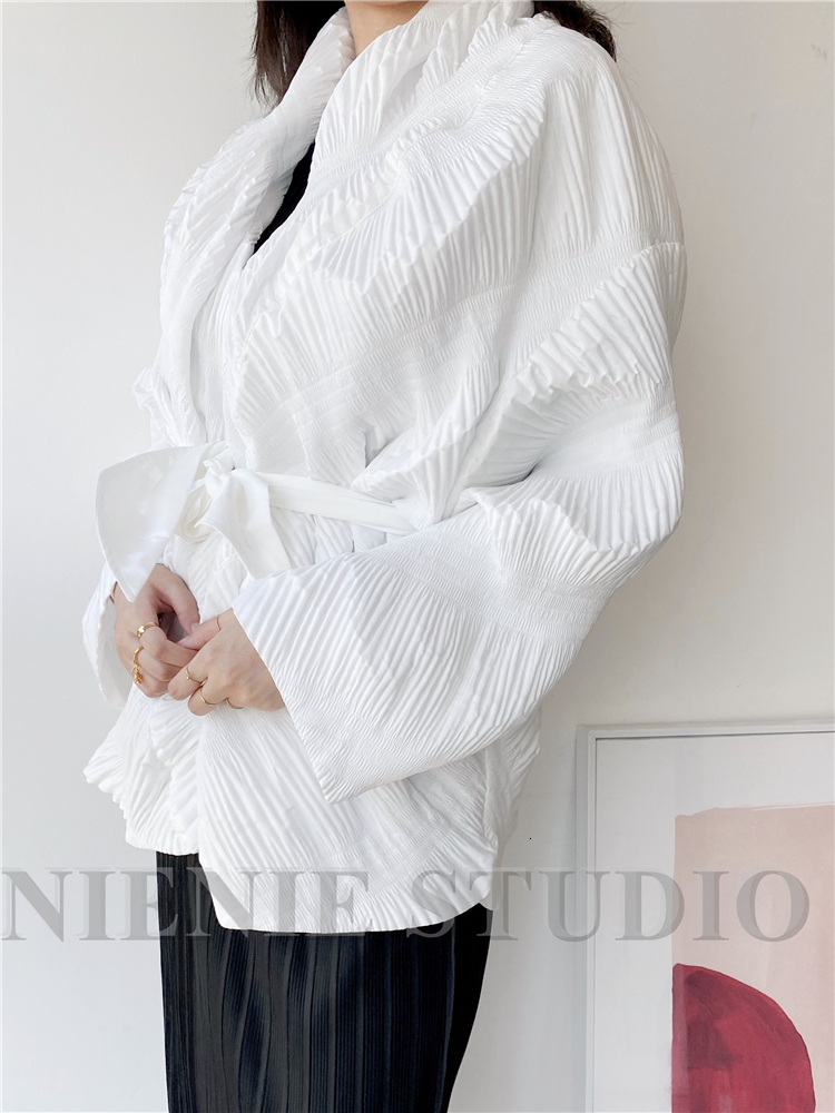 

2021 New Winter Pleated Pure White French Retro Sweater Cropped Er Jacket Thickened Cotton Plus Size Women Coats Ie6i