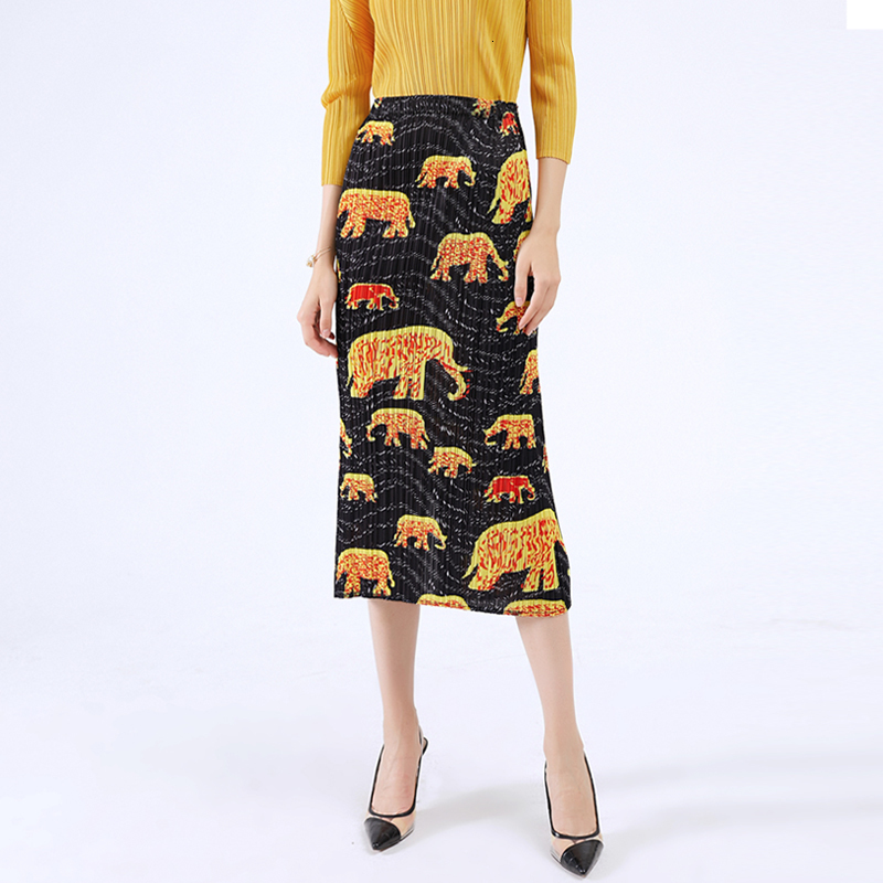 

2021 New Yellow Kawaii Elephant Printed Straight Black Split Women Long Pleated Korean Skirt Cyu0, Photo color