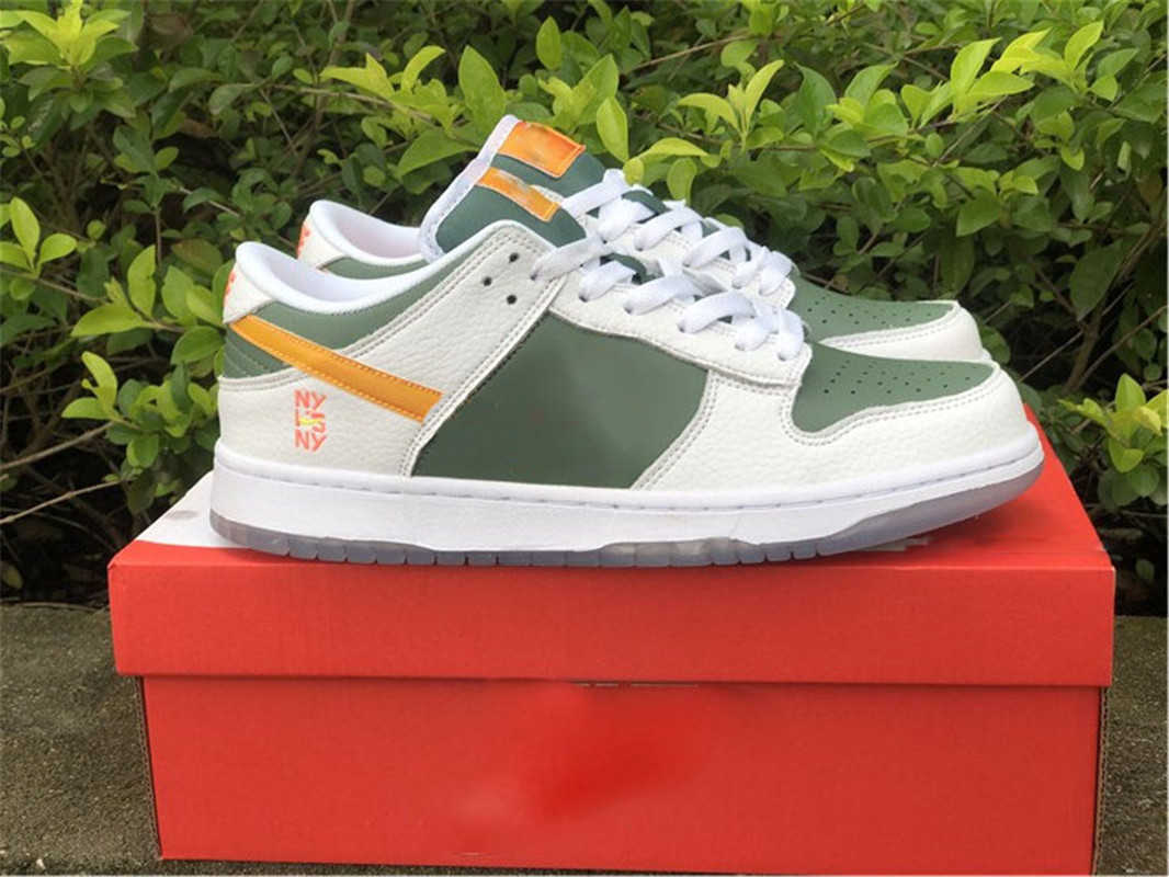 

Shoes Authentic Dunk SB NY vs Skateboard Man Woman Athletic WHite Green Red Sports Sneakers DN2489-300, Bubble wrap packaging