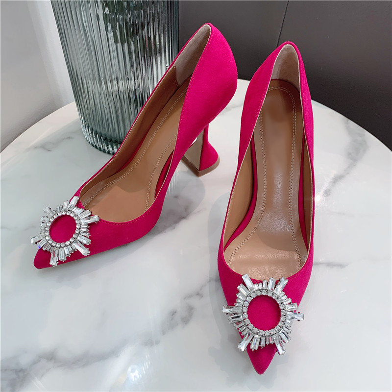 

Casual Designer Sexy Lady Fashion Women Shoes Fucsia Suede Crystal Strass Pointy Toe Stiletto Stripper High Heels Zapatos Mujer Wedding Pumps