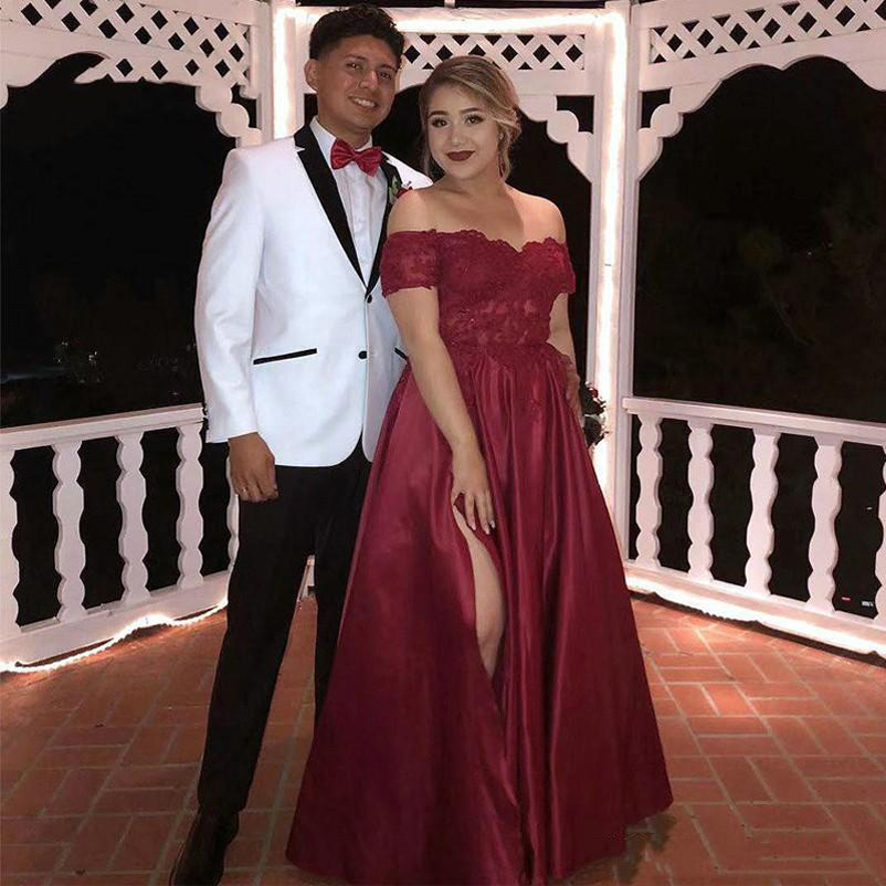 

Burgundy Lace Side Split Plus Size Prom Dresses With Appliques Off Shoulder Sweep Train Satin Formal Evening Party Gowns, Gray