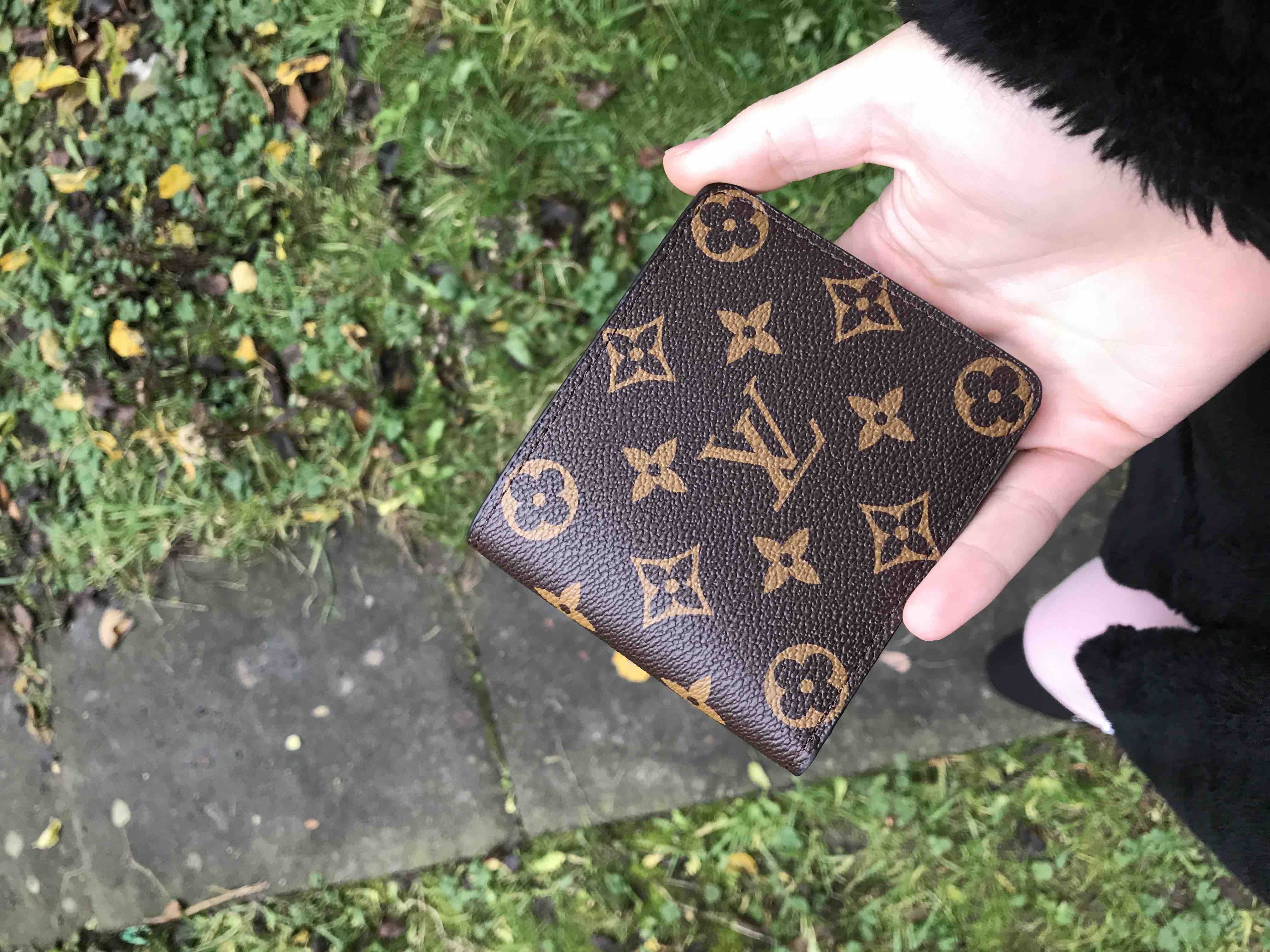 

Fashion Mens Wallets High quality Plaid pattern Classic Men Wallet Stripes Textured Wallet Multiple Bifold Short Small Wallets, Red;black