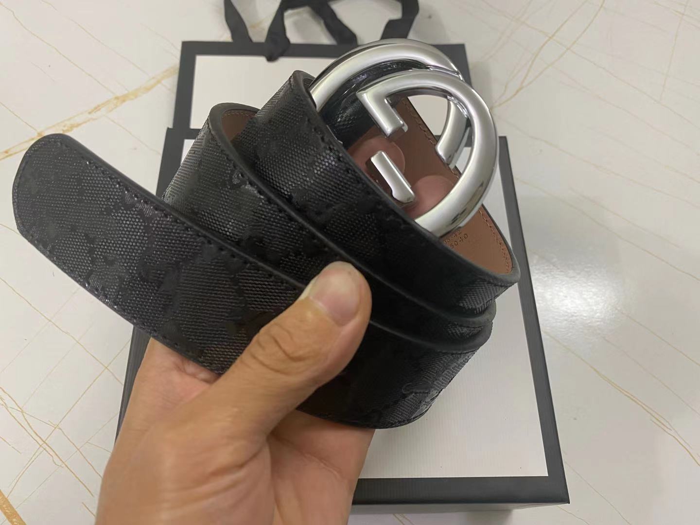 

2021 latest fashion belt classic trend belt has 16 classic models to choose, any collocation, high quality, box free, free delivery, Black;brown