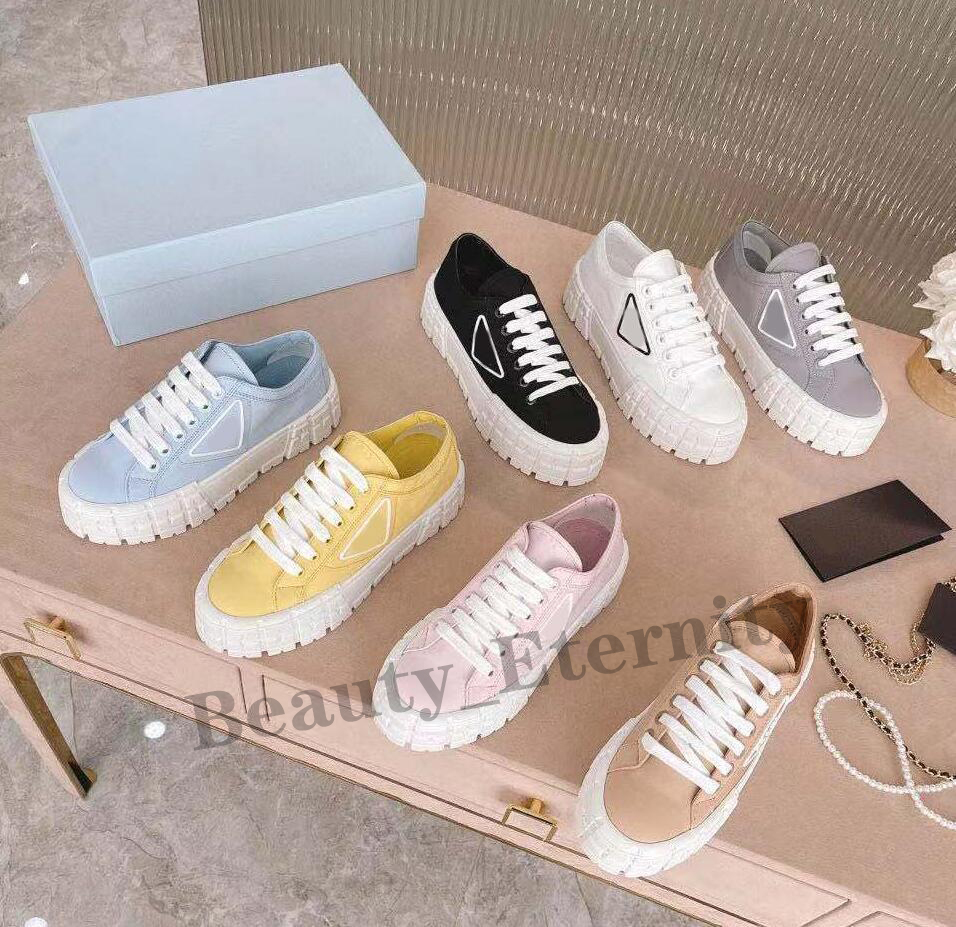 

Womens Nylon Low Tops Gabardine Sneakers Lady Fashion Shoes Triple Black White Canvas Platform Sneaker Women Party Leisure Trainer prad