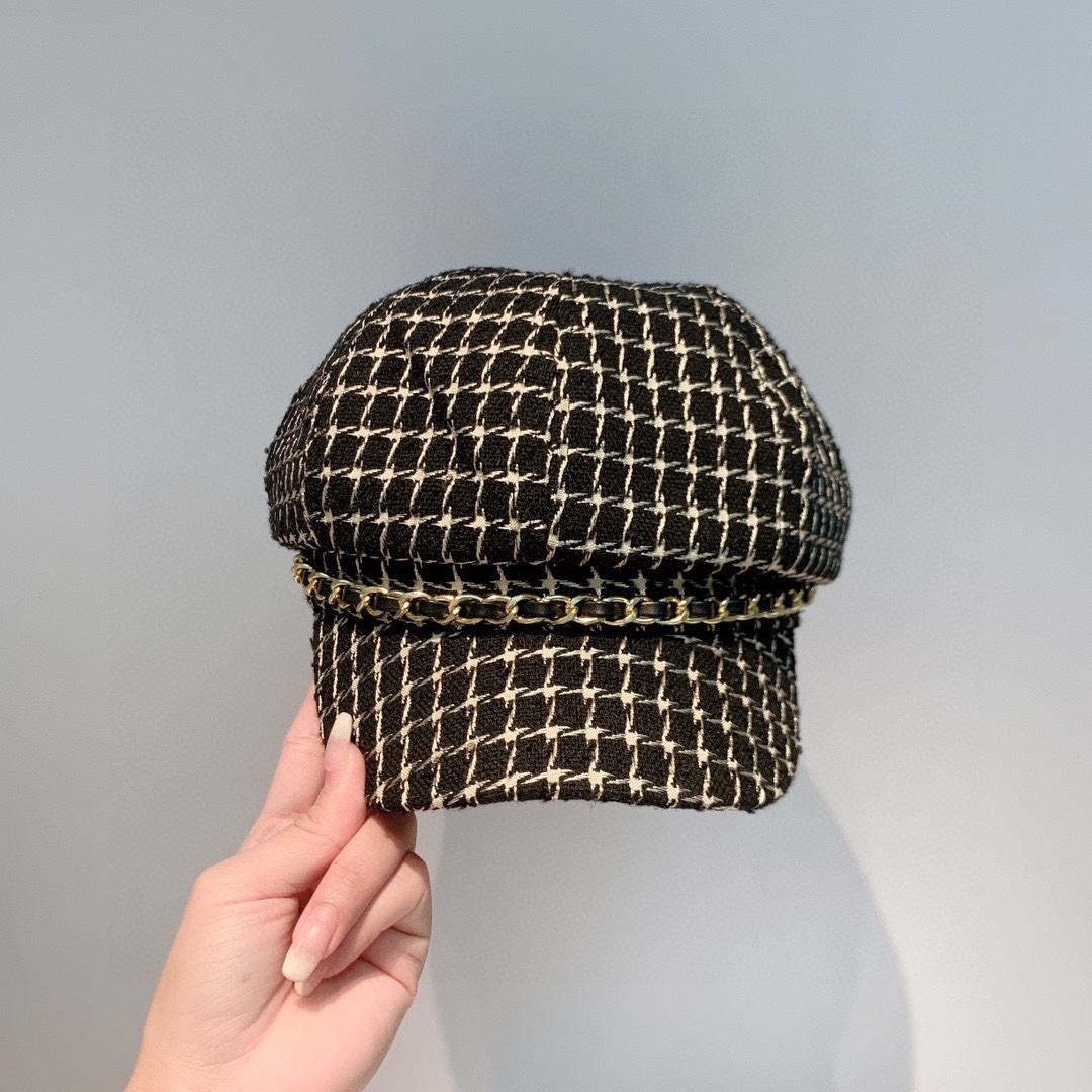 

2color Chain Designer Letters Printed Octagonal Hat Women Autumn Winter British Fashion Brand Casual Travel Painter Duck Tongue Berets Small, Blue;gray