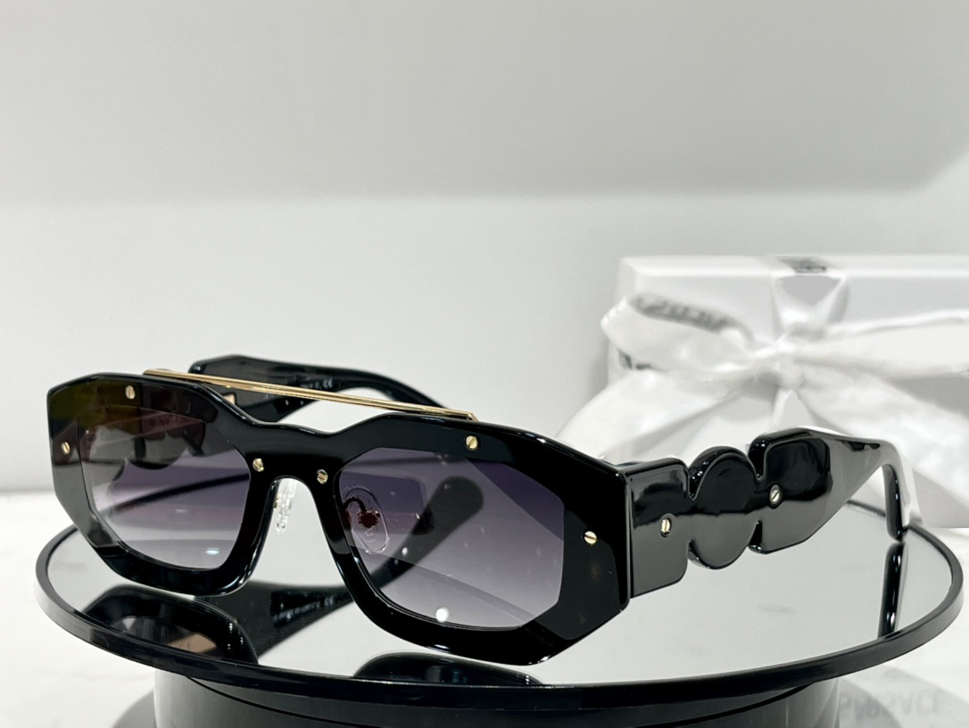 

Summer Sunglasses For Men Women 2235 Style Anti-Ultraviolet Retro Plate Plank Full Frame Fashion Eyeglasses Random Box