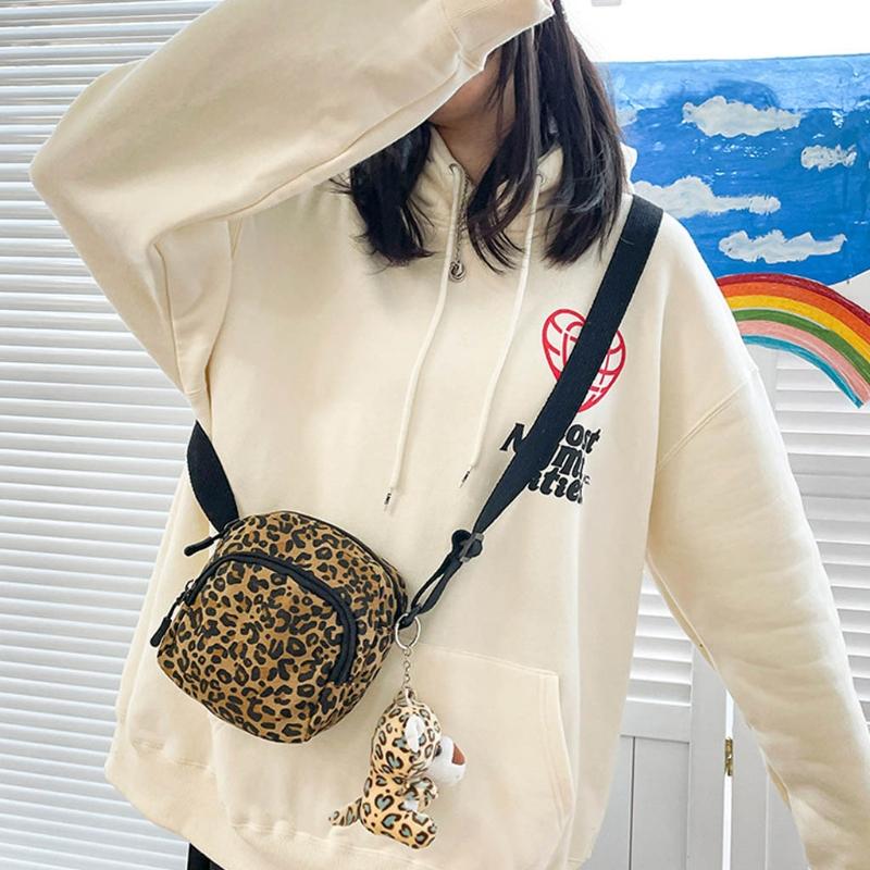 

2021 Popular Women Girls Cartoon Canvas Shoulder Messenger Satchel Tote Purse Leopard Print White/Brown Small Crossbody Bag