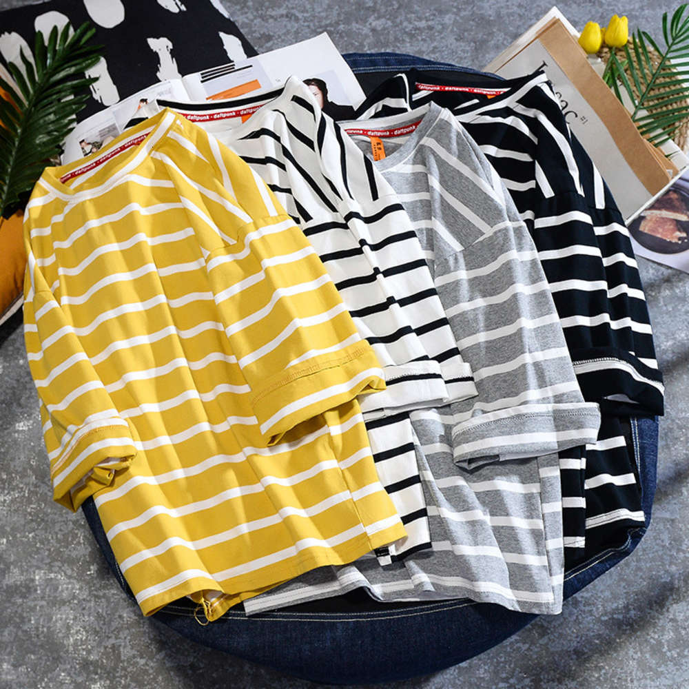 

Summer half male student short round neck stripe loose Korean top 5 / sleeve T-shirt men's trend, White;black