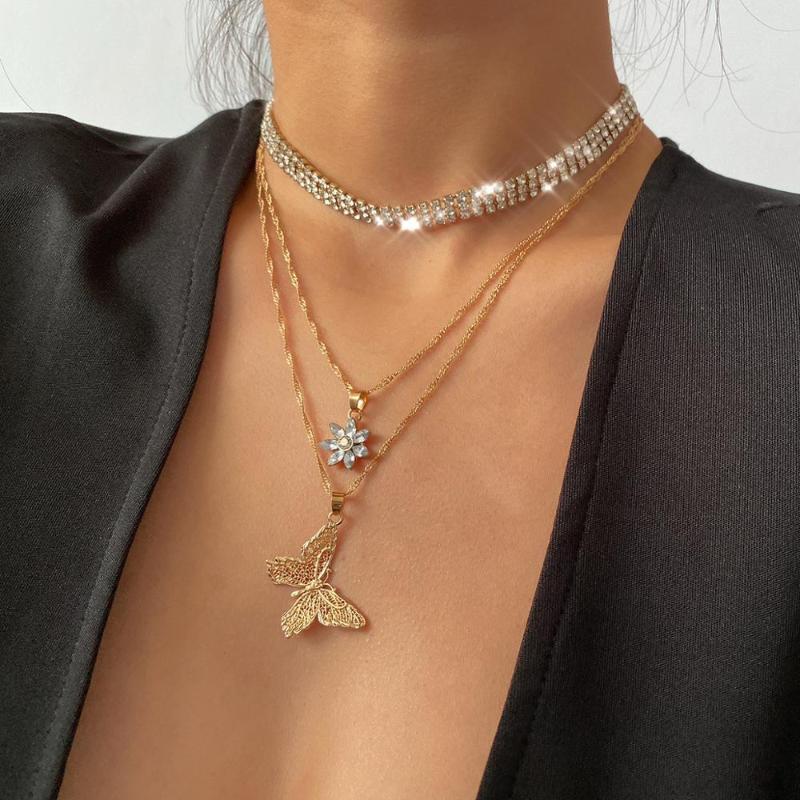 Pendant Necklaces Bright All Rhinestone Butterfly Necklace Fashion Crystal Dollar Sign Charm Lady Jewelry Party Accessories.-image-709028091