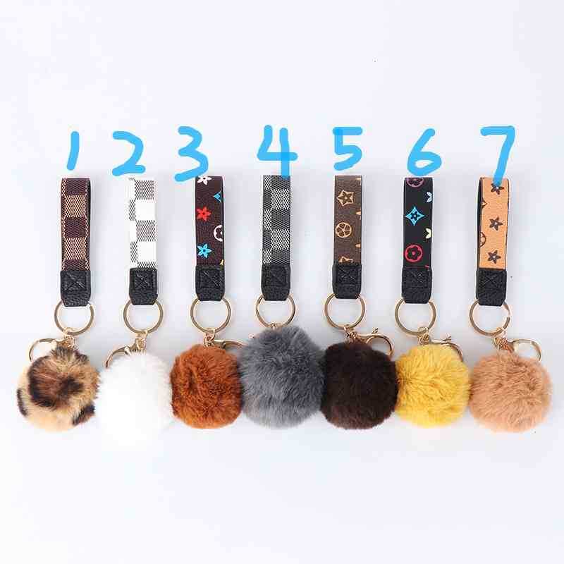 

Letters Printed Handmade Leather Key Chain Buckle Fashion Children's PU Schoolbag Keyrings With Hair Ball Lovers Car Key Ring Bag Pendant Accessories G66N1VL, Mixed colors