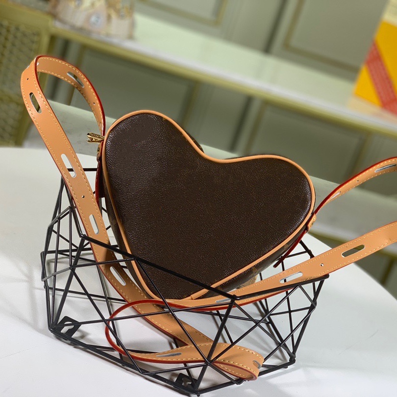 

Heart Shape Sweet Valentine Day Gift Shoulder Bag Coated Canvas Brown Flower Women New Fashion Bag