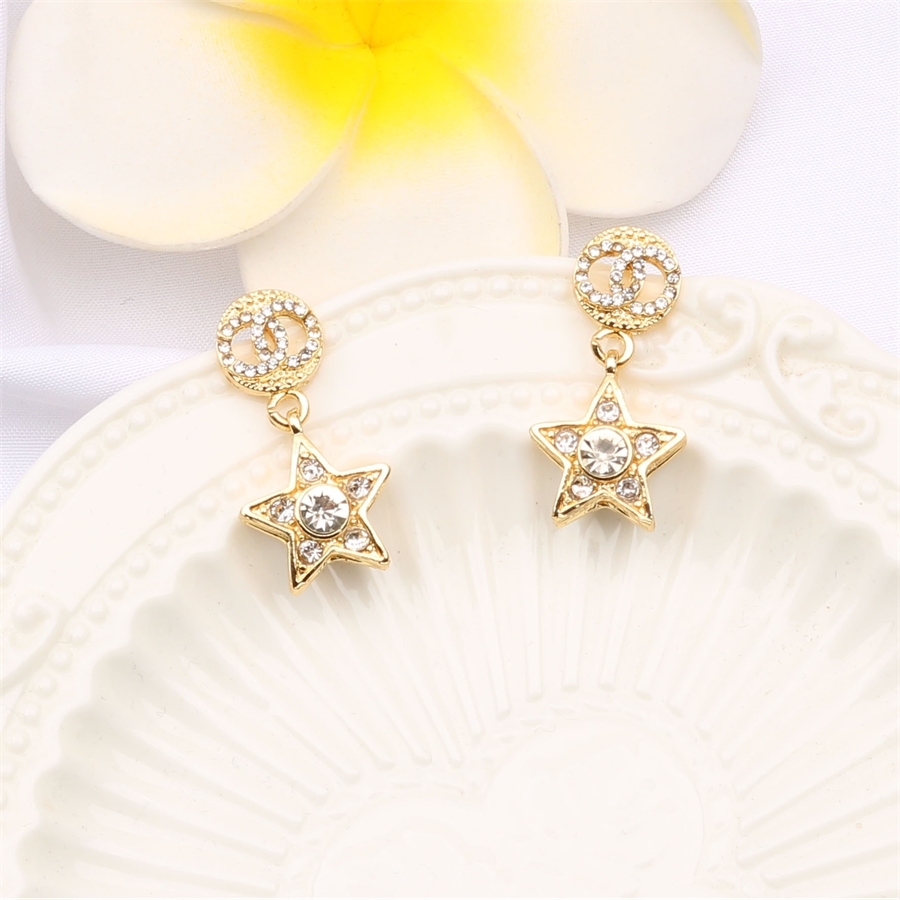 

Double faceted diamond earrings with exaggerated stylevSKBVh, Silver