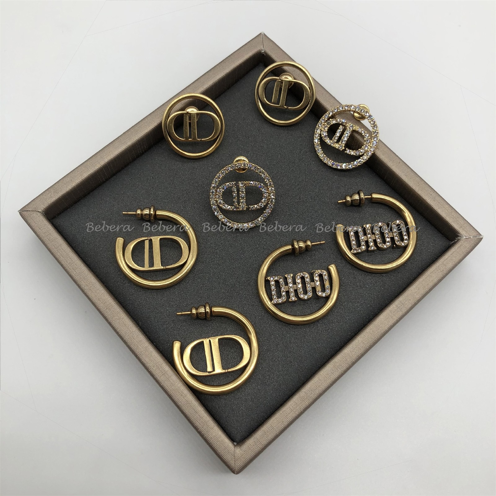 

D's earrings / Dijia's new CD letter inlaid diamond simple large circle advanced Earringsv, Golden
