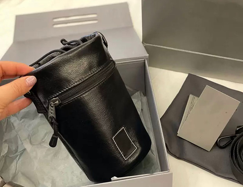 

2022 Sport Outdoor Water Bottle Shoulder Bag Black Beverage Designer Messenger Top Quality Shoulder Women Bb Paris New