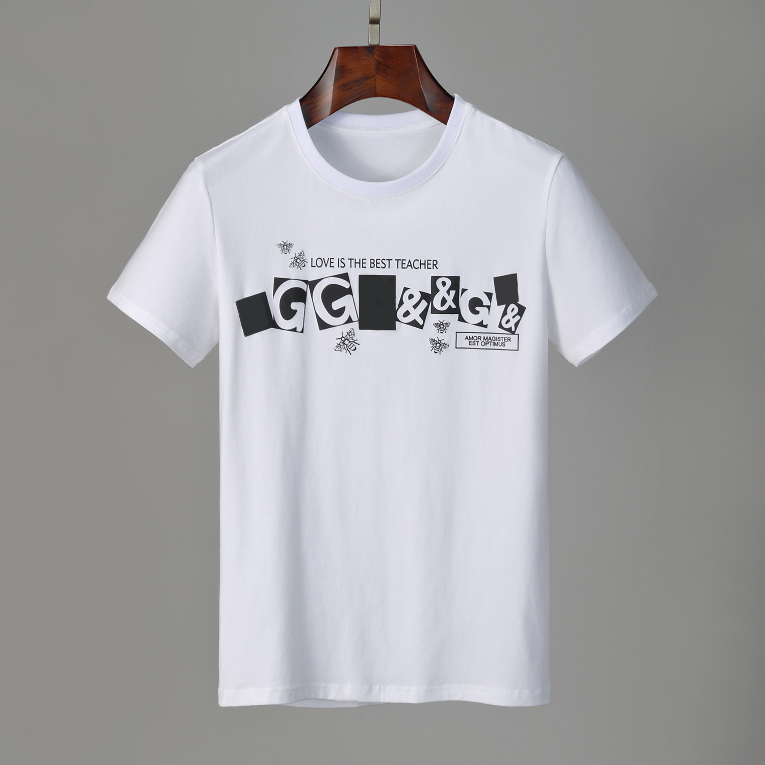 

Fashion Mens Designers T Shirt Casual Mens Loose Luxurious Tees With Letters Print Short Sleeves Top Sell luxurious Mens T Shirt Size M-3XL, White;black