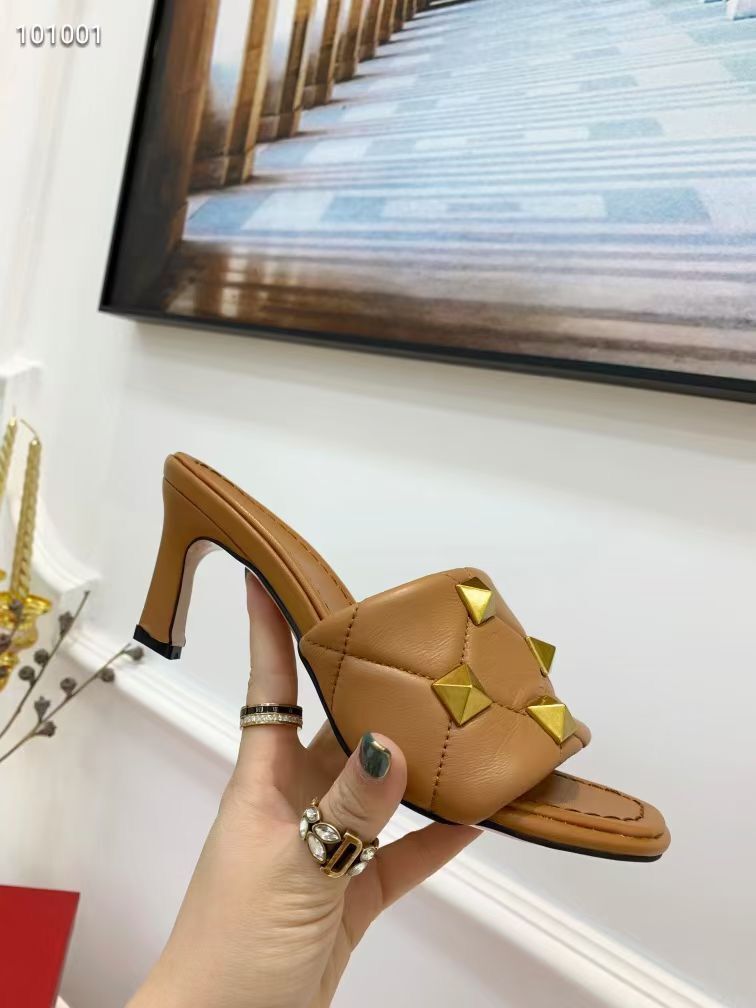 

The new 2021 matte leather slippers with square lips, open-toed flats for women in sizes 35-42 KJM0002