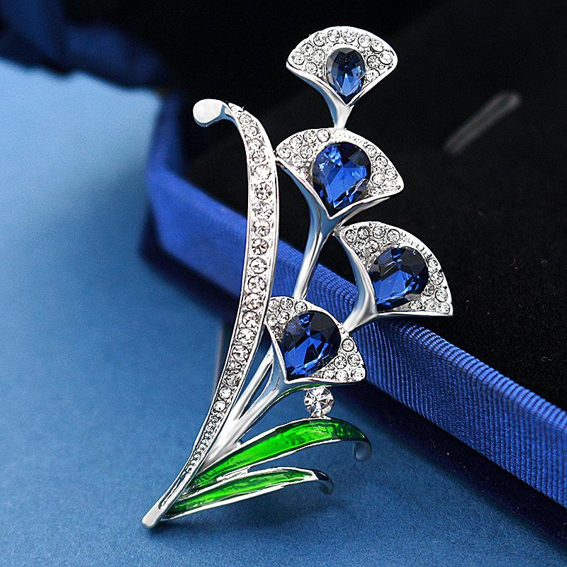 

2021 Dark Blue Crystal Flower Brooch With Enamel Green Leaf High Quality Women Jewelry Accessories Beautiful Gift