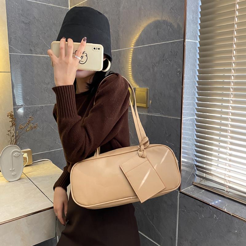 

PU Leather Underarm Shoulder Messenger Bag Soft Crossbody Bags Women Fashion Casual Fashion Shoulder Totes Bags Clutch Bag, White