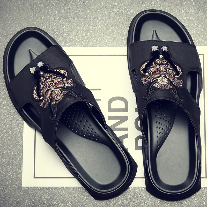 

Slippers Large size slippers men's fashion outdoor summer 45 anti slip thick soled sandals BY28, 1# shoe box