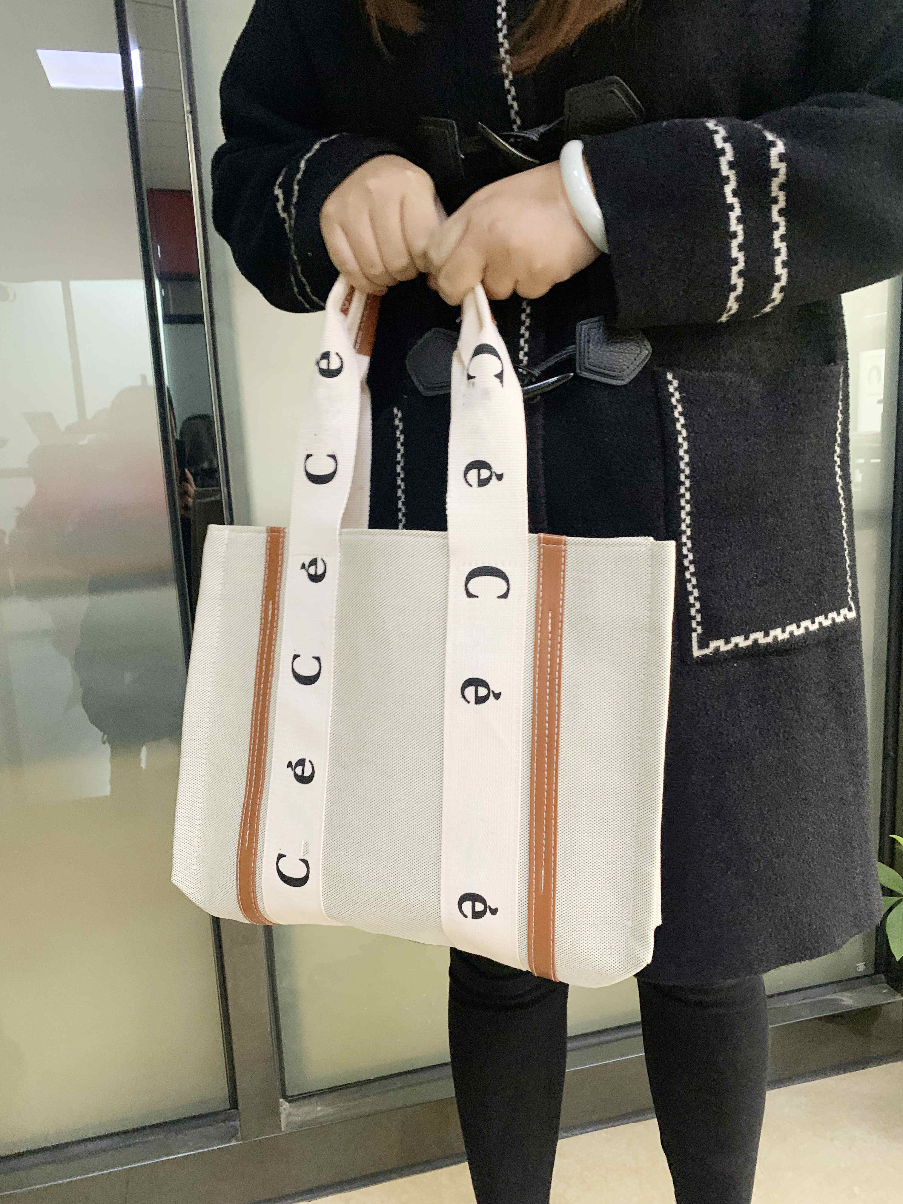 

New Simple Portable Shoulder Bag Tote Bags Women's Fashion Large Capacity Canvas Ethnic Style Artistic Temperament, Black