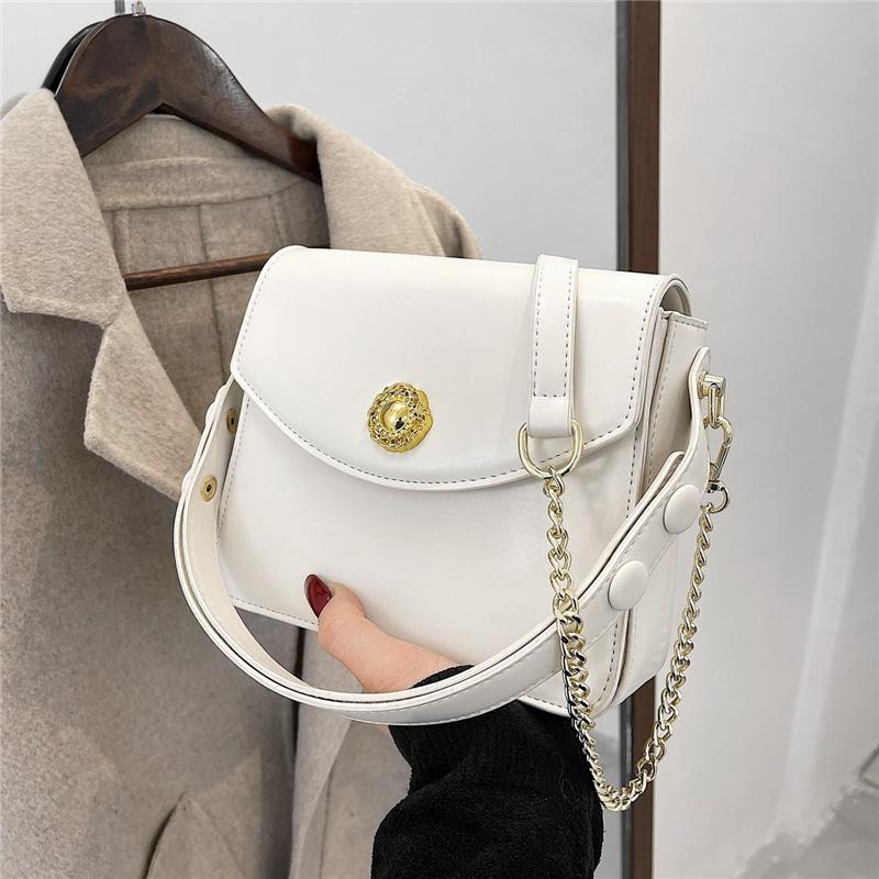 

Fashion Simple Baguette Shoulder Bags For Women Solid Color Trunk Small Chain Crossbody Bags PU Leather Ladies Handbags New 2021, Black