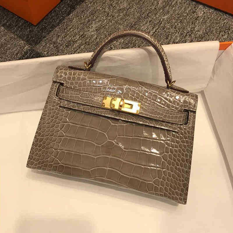 

CLASSIC FLOWER Aima Handbag New leather alligator bag in spring and summer 2021